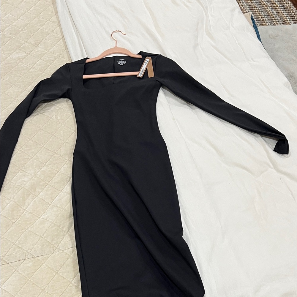 SKIMS NWT long slip dress onyx size small